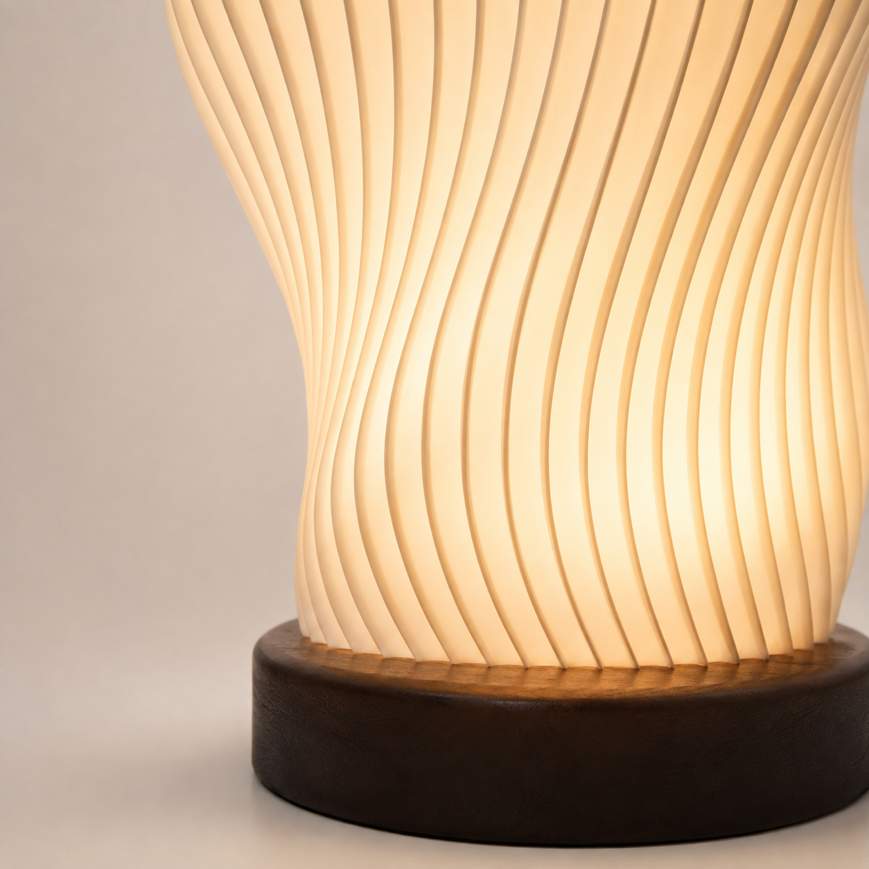 LUMINÁRIA ÍSIS – ESCULTURAL